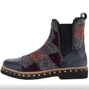 NEW FREE PEOPLE atlas Chelsea kilim boots in blue combo size 36